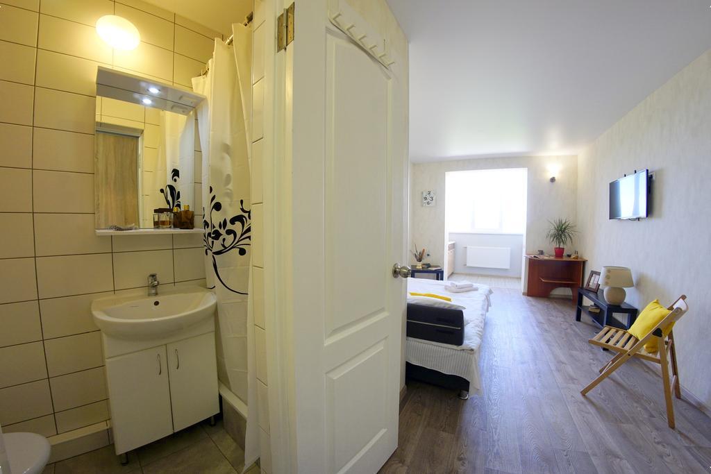 54A Tselinogradskaia Str At Alekseevka Underground Kharkov Ngoại thất bức ảnh