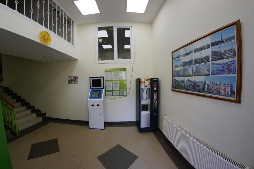 54A Tselinogradskaia Str At Alekseevka Underground Kharkov Ngoại thất bức ảnh